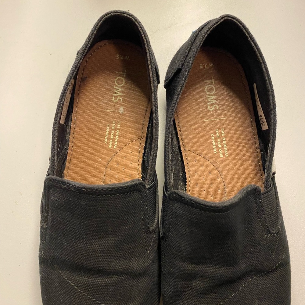 TOMS Men's Dark Gray Slip-On Loafers